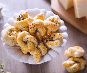 Nozinhos de parmesão