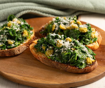 Bruschetta com favas e ervas