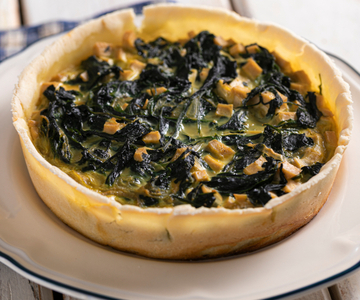 Torta salgada sem glúten com espinafre e tofu