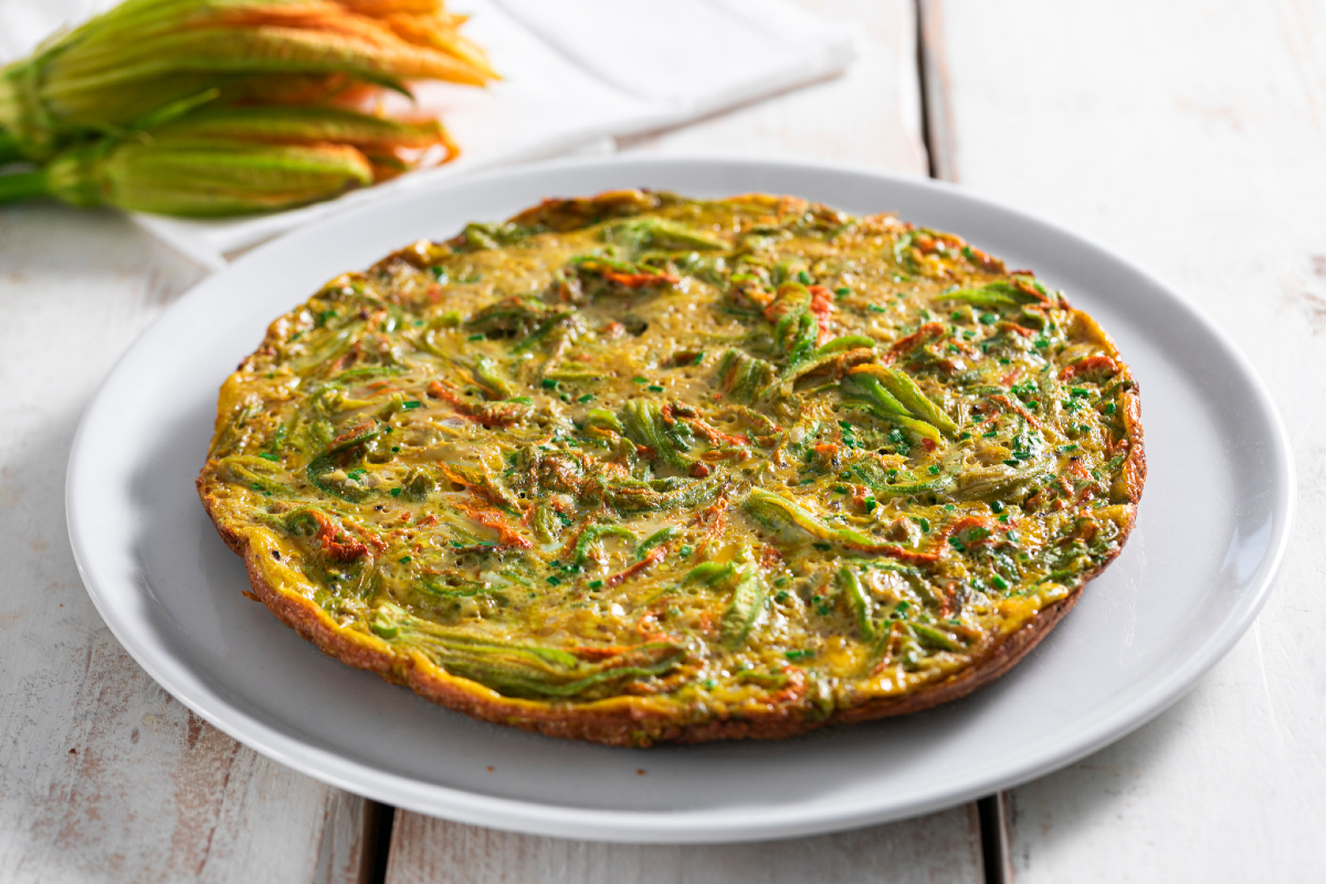 Frittata com flores de abóbora