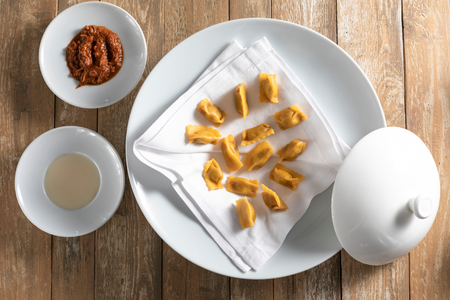 Plin recheados com ragù napolitano