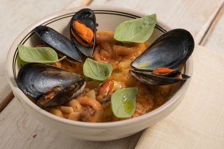 Pasta e batatas do mar