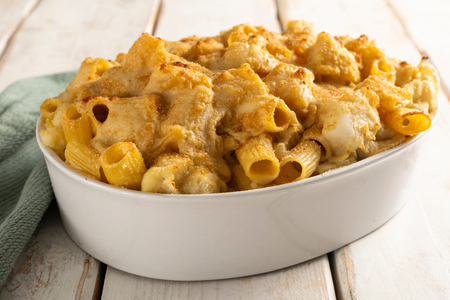 Macarrão ao forno com couve-flor vegano