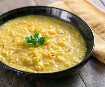 Risoto amarelo com laranja