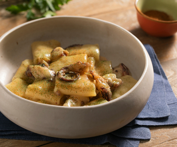 Paccheri com polvo e batatas