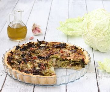 Torta salgada de repolho