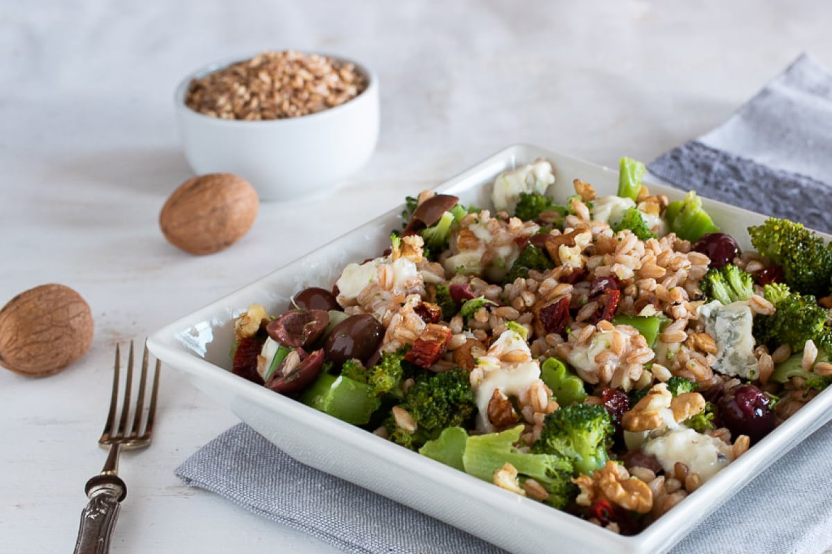 Salada de espelta e brócolis