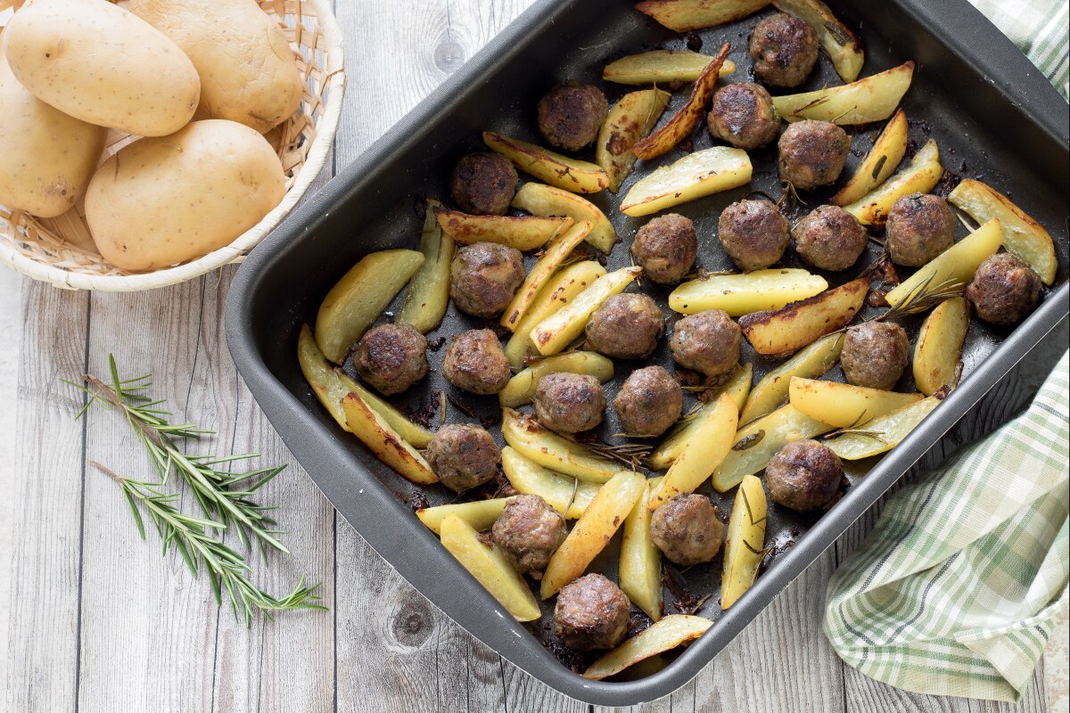 Almôndegas de carne e batata