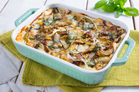 Lasanha com pesto e abobrinha