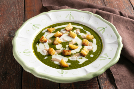 Creme de couve e feijão