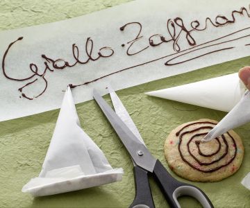 Como fazer um cone com papel manteiga