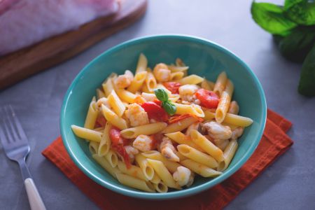 Penne com tamboril e tomatinhos