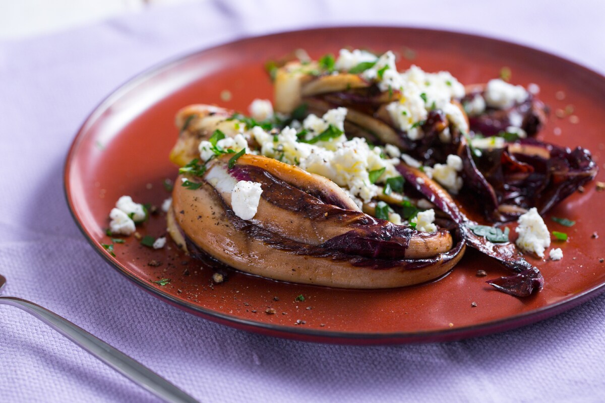 Radicchio saboroso na frigideira