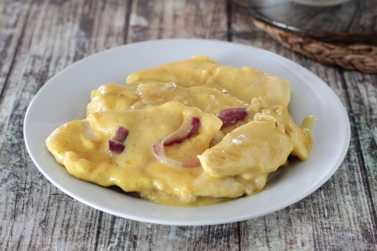 Peito de frango ao curry