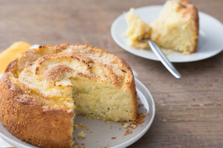 Bolo de coco e abacaxi