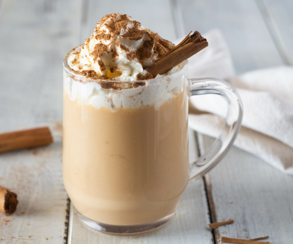 Latte de abóbora com especiarias