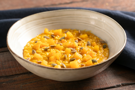 Risoto de abóbora com sementes crocantes