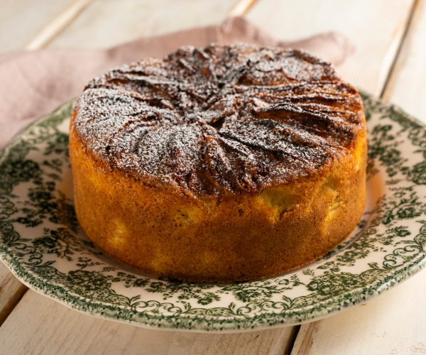 Bolo de maçã na air fryer