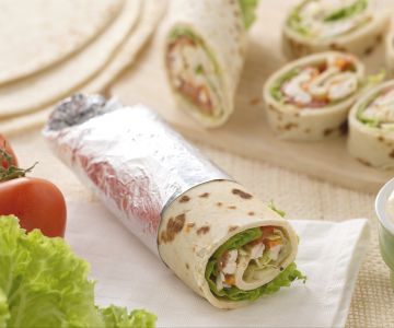 Rolinhos de piadina com frango