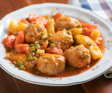 Almôndegas de frango ao molho
