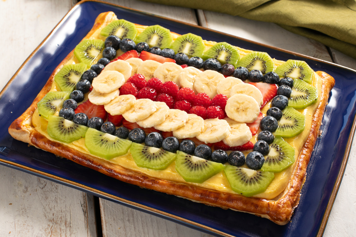 Torta folhada de frutas