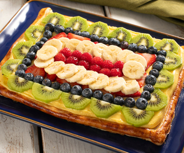 Torta folhada de frutas