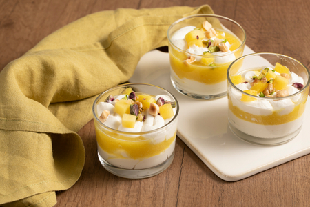 Mousse de ricota e abacaxi