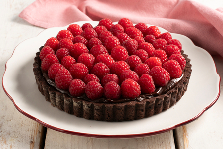 Torta de chocolate com framboesas