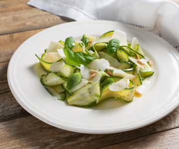 Carpaccio de abobrinha à liguriana