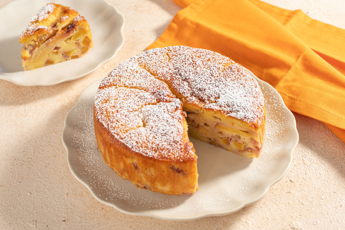 Bolo de pêssego e iogurte