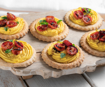 Tortinhas salgadas de tomate