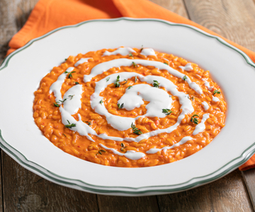 Risoto de pimentão vermelho e robiola