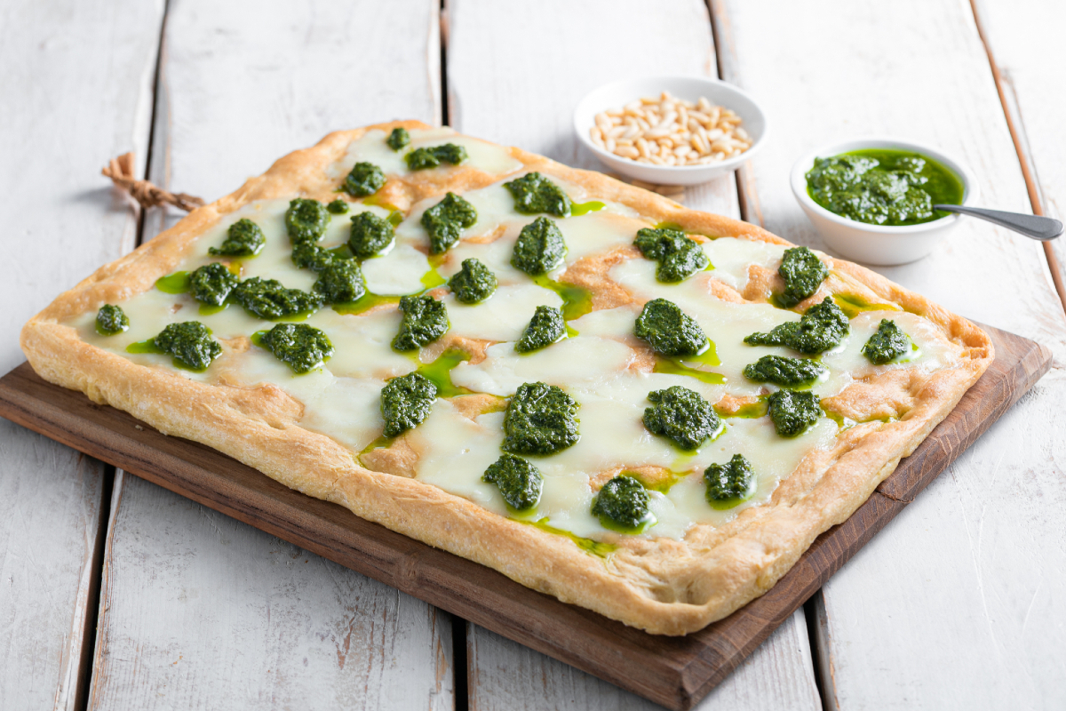 Focaccia com pesto e stracchino
