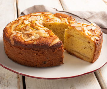 Bolo de maçã com farinha de amêndoas