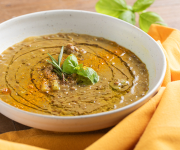 Sopa de lentilhas com cúrcuma e gengibre
