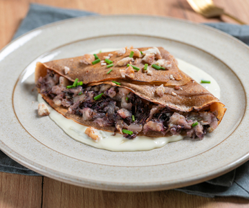 Crepes de castanha e radicchio com gorgonzola