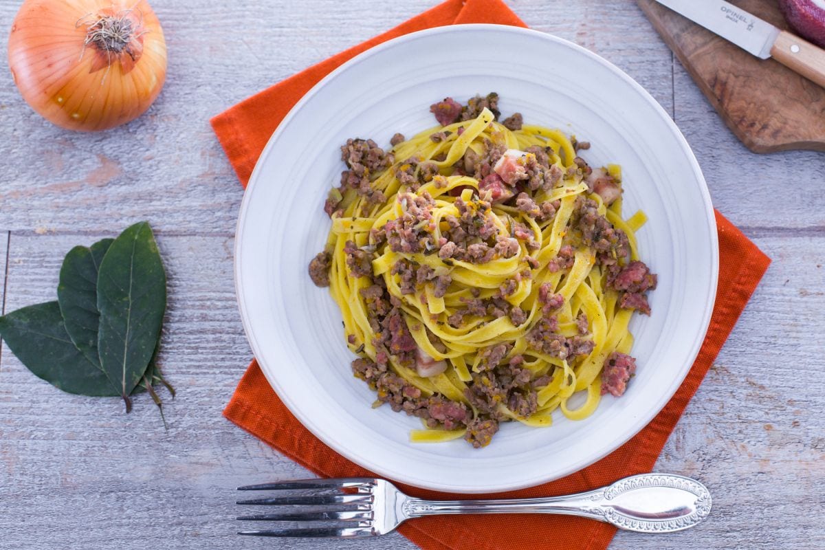 Tagliatelle ao ragu branco
