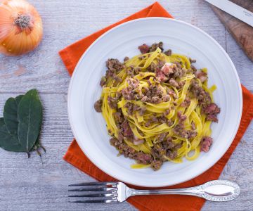 Tagliatelle ao ragu branco