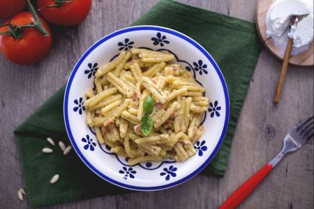 Casarecce com pesto alla siciliana