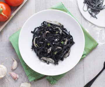 Tagliolini ao duplo nero di seppia
