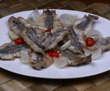 Anchovas fritas marinadas