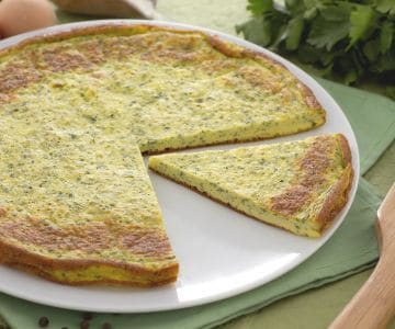Omelete leve com salsa