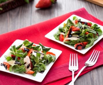 Saladinha com morangos ao balsâmico