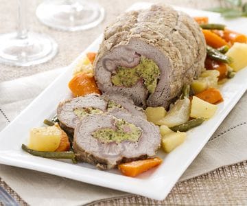 Rolo de vitela com legumes