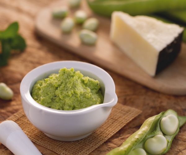 Pesto de favas