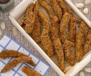 Palitos de frango com molho de mostarda