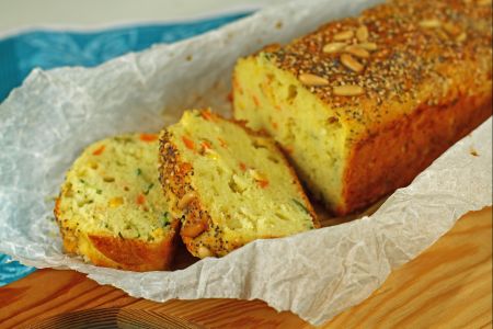 Bolo Inglês com legumes e edamer