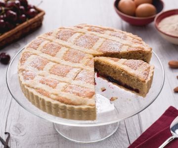 Torta de espelta e cerejas