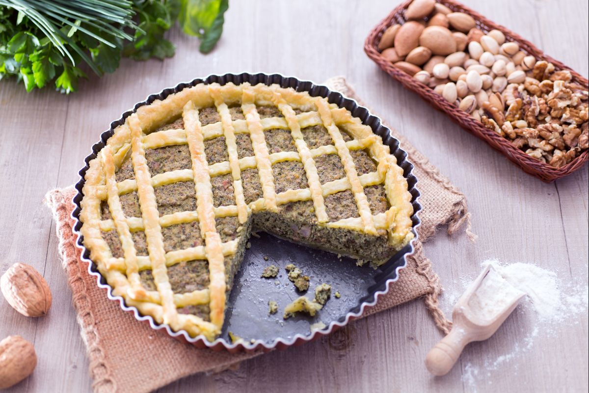 Torta com pesto misto e bacon