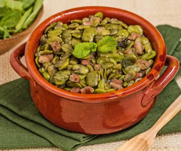 Favas com hortelã